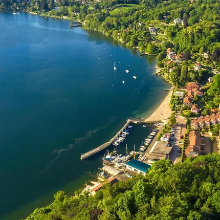 Casa Al Castello In Leggiuno With Garden - Happy Rentals
