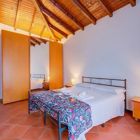 Casa Al Castello In Leggiuno With Garden - Happy Rentals