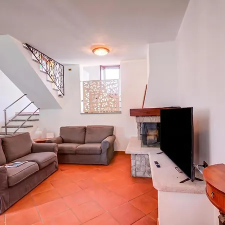 Casa Al Castello In With Garden - Happy * Leggiuno