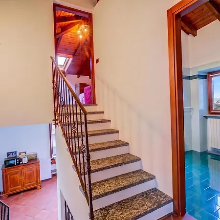 Casa Al Castello In With Garden - Happy *
