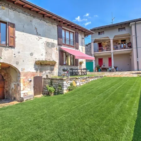 Casa Al Castello In With Garden - Happy